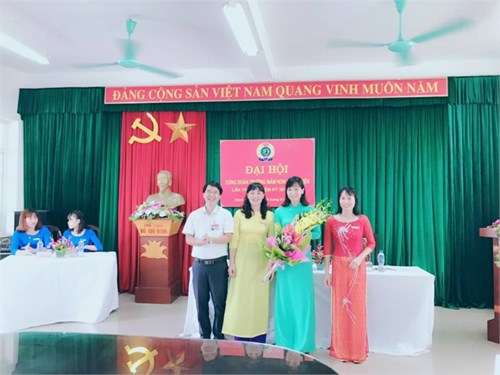 Đại hội công đoàn trường Mầm non Giang Biên nhiệm kỳ 2017 - 2022